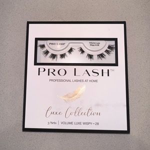 Pro lash Luxe Wispy volume lashes, 3 sets